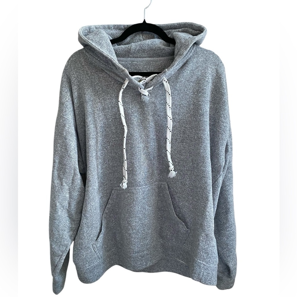 Gray hoodie with white drawstring - Vineyard Crew